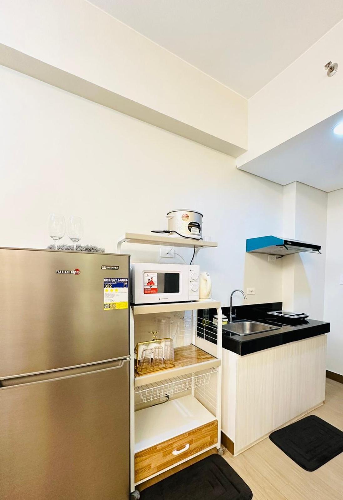 Starlight Suites Trece Martires المظهر الخارجي الصورة