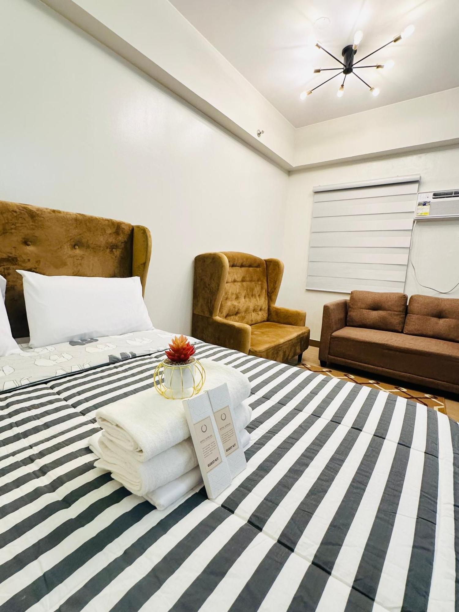 Starlight Suites Trece Martires المظهر الخارجي الصورة