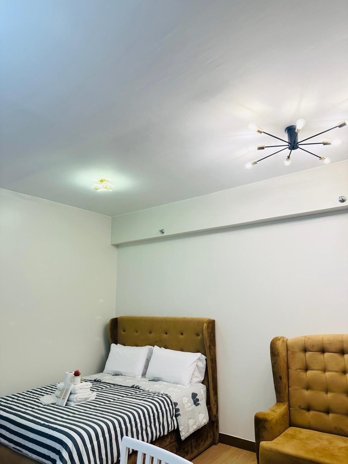 Starlight Suites Trece Martires المظهر الخارجي الصورة